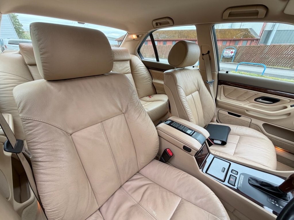 USED 1998 S BMW 7 SERIES 2.8 728i Saloon 4dr Petrol Automatic (267 g/km, 193 bhp) STUNNING TIMEWARP EXAMPLE WITH ONLY TWO OWNERS AND A BMW SERVICE HISTORY
