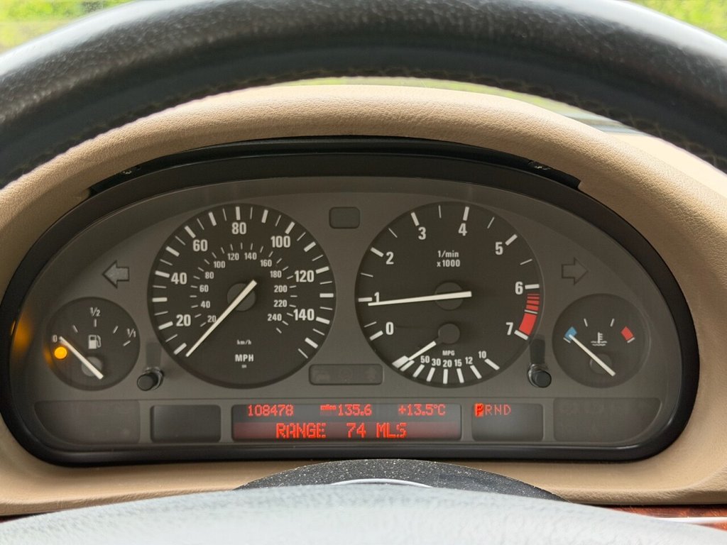 USED 1998 S BMW 7 SERIES 2.8 728i Saloon 4dr Petrol Automatic (267 g/km, 193 bhp) STUNNING TIMEWARP EXAMPLE WITH ONLY TWO OWNERS AND A BMW SERVICE HISTORY
