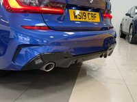 USED 2019 19 BMW 3 SERIES 2.0 320i M Sport Saloon 4dr Petrol Auto Euro 6 (s/s) (184 ps) STUNNING 320I + APPLE CAR PLAY + ESTORIL BLUE + LOVELY HISTORY!