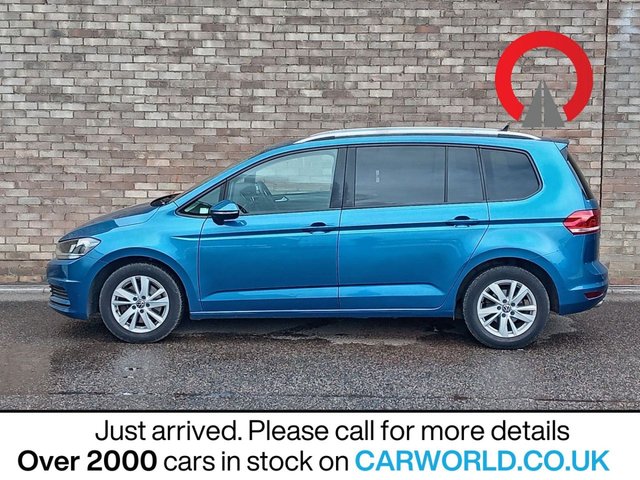 View our Volkswagen Touran 2.0 TDI SE MPV 5dr Diesel DSG 7Spd Euro 6 (s/s) (150 ps)