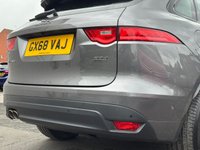 USED 2018 68 JAGUAR F-PACE 2.0 D180 R-Sport SUV 5dr Diesel Auto AWD Euro 6 (s/s) (180 ps) AUTO -- 4WD -- FULL SERVICE HISTORY -- HEATED LEATHER -- 19inch ALLOYS -- SAT NAV
