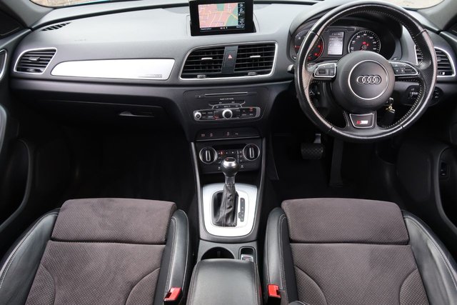 View our AUDI Q3