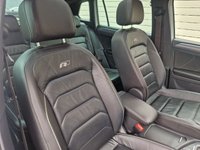 USED 2017 66 VOLKSWAGEN TIGUAN 2.0 TDI BlueMotion Tech R-Line SUV 5dr Diesel DSG 4Motion Euro 6 (s/s) (150 ps) PANOMRAMIC GLASS ROOF !!