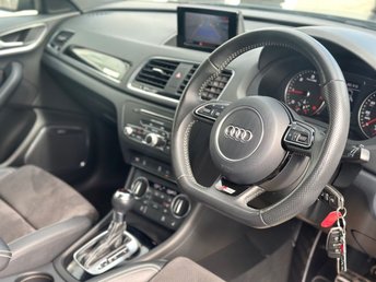 View our AUDI Q3