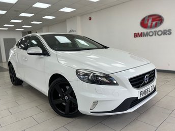 2015 VOLVO V40