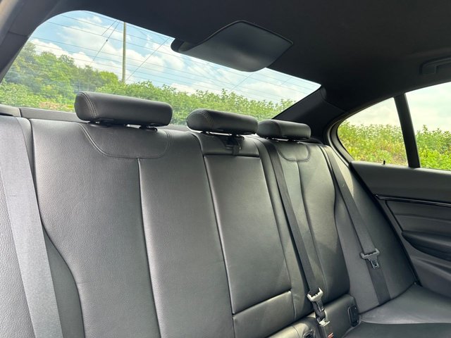View our BMW 3 SERIES