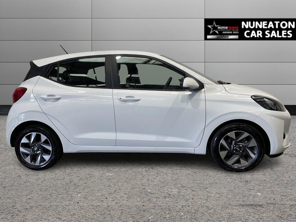 USED 2023 73 HYUNDAI I10 1.0 Advance Hatchback 5dr Petrol Manual Euro 6 (s/s) (67 ps) one owner from new