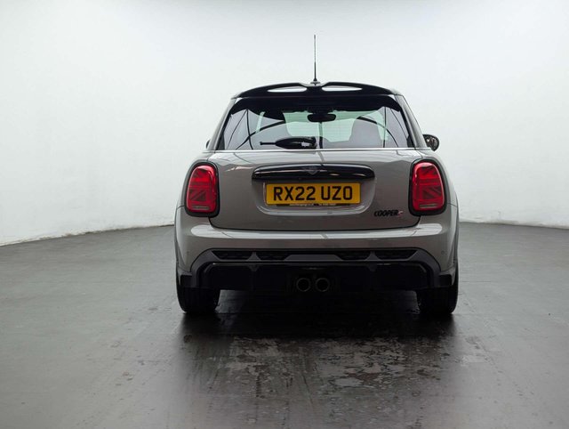 USED 2022 22 MINI HATCH 2.0 Cooper S Sport Auto 5dr CLICK+COLLECT / HOME DELIVERY