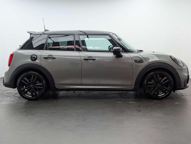 USED 2022 22 MINI HATCH 2.0 Cooper S Sport Auto 5dr CLICK+COLLECT / HOME DELIVERY