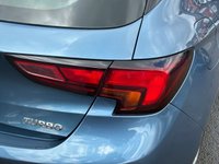 USED 2017 17 VAUXHALL ASTRA 1.4i Turbo Design Hatchback 5dr Petrol Manual Euro 6 (125 ps) THIS POPULAR MODEL COMES WITH 2 KEYS, AIR CONDITIONING AND MUCH MORE..