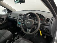 USED 2015 15 SKODA ROOMSTER 1.6 TDI SE MPV 5dr Diesel Manual Euro 5 (105 ps) 3 keys, tow-bar, pan roof, alloys