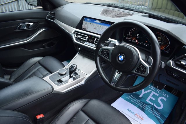 View our BMW 3 SERIES