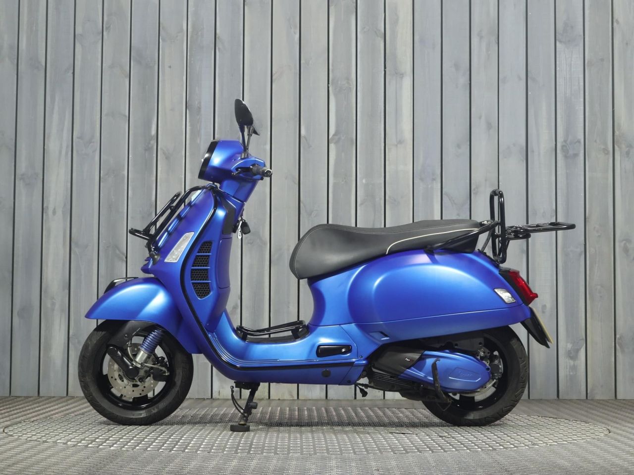 PIAGGIO Vespa GTS 300