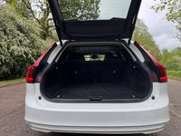 USED 2022 22 VOLVO V90 Cross Country 2.0 B6 MHEV Estate 5dr Petrol Hybrid Auto AWD Euro 6 (s/s) (300 ps) ONE FORMER KEEPER FROM NEW