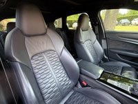 USED 2021 21 AUDI RS6 AVANT 4.0 TFSI V8 Carbon Black CARBON FIBRE BODYKIT Estate 5dr Petrol Tiptronic quattro Euro 6 (s/s) (600 ps) 