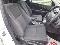 USED 2015 15 RENAULT MEGANE 1.5 dCi ENERGY Limited Hatchback 5dr Diesel Manual Euro 5 (s/s) (110 ps) 20 TAX-NAVIGATION-TOP SPEC