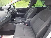 USED 2015 15 RENAULT MEGANE 1.5 dCi ENERGY Limited Hatchback 5dr Diesel Manual Euro 5 (s/s) (110 ps) 20 TAX-NAVIGATION-TOP SPEC