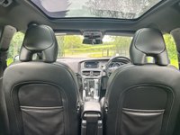 USED 2016 65 VOLVO V40 1.5 T3 R-Design Lux Nav Hatchback 5dr Petrol Auto Euro 6 (s/s) (152 ps) XENIUM PACK, PAN ROOF, CAMERA