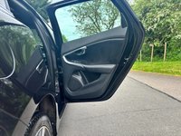 USED 2016 65 VOLVO V40 1.5 T3 R-Design Lux Nav Hatchback 5dr Petrol Auto Euro 6 (s/s) (152 ps) XENIUM PACK, PAN ROOF, CAMERA