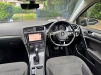 USED 2018 18 VOLKSWAGEN GOLF 1.6 TDI SE Nav Hatchback 5dr Diesel DSG Euro 6 (s/s) (115 ps) 