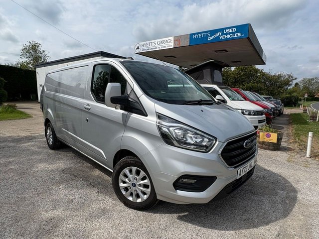 FORD TRANSIT CUSTOM at Hyetts Garage