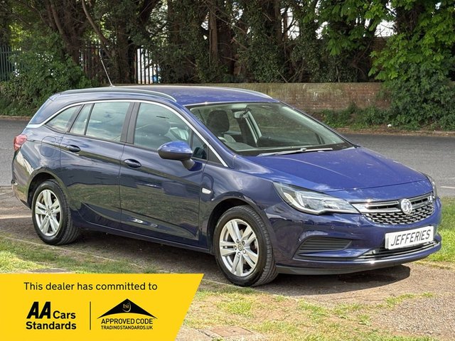 View our Vauxhall Astra range