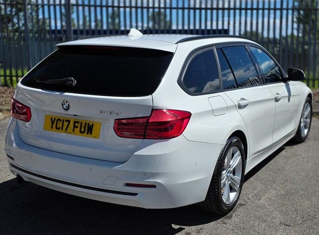 View our BMW 3 SERIES