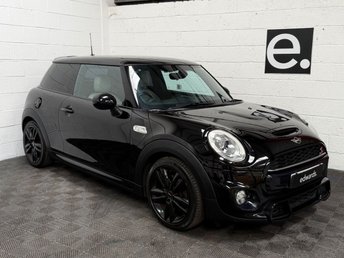 2017 MINI HATCH