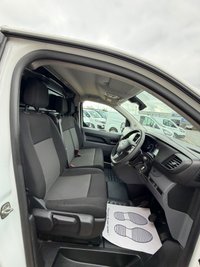 USED 2022 22 VAUXHALL VIVARO 1.5 Turbo D 2900 Dynamic Panel Van 6dr Diesel Manual L2 H1 Euro 6 (s/s) (100 ps) Drives superb