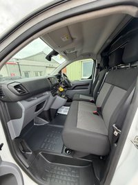 USED 2022 22 VAUXHALL VIVARO 1.5 Turbo D 2900 Dynamic Panel Van 6dr Diesel Manual L2 H1 Euro 6 (s/s) (100 ps) Drives superb