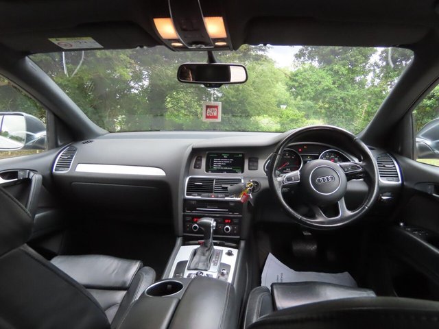 View our AUDI Q7