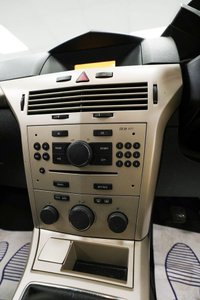 USED 2007 57 VAUXHALL ASTRA 1.6 VVT 16v Breeze 5dr MOT Until October 2026 ...