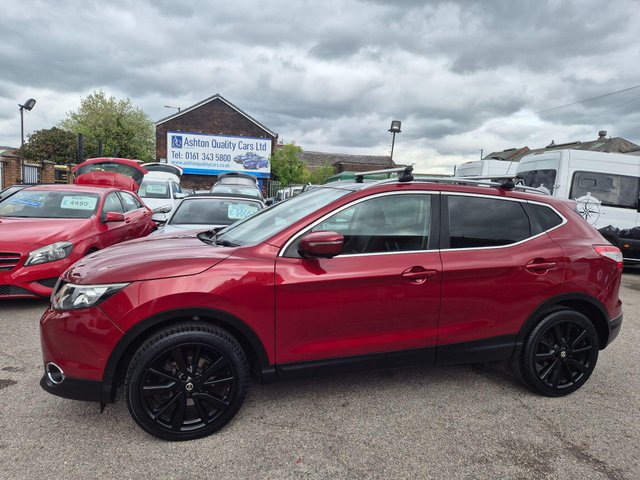 View our NISSAN QASHQAI