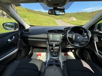 USED 2017 67 RENAULT KADJAR 1.5 dCi Signature Nav SUV 5dr Diesel EDC Euro 6 (s/s) (110 ps) 