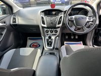 USED 2012 12 FORD FOCUS 1.0T EcoBoost Zetec Hatchback 5dr Petrol Manual Euro 5 (s/s) (125 ps) &pound;35 PER YEAR ROAD TAX-DAB-SERVICE HISTORY-BLUETOOTH