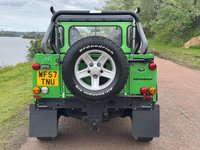 USED 2007 57 LAND ROVER DEFENDER 2.4 TDCi Pickup 2dr Diesel Manual 4WD SWB Euro 4 (122 bhp) **VIPER GREEN**CUSTOM EXHAUST**REAR ROLL CAGE**