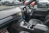 USED 2015 15 VOLKSWAGEN TOUAREG 3.0 TDI V6 BlueMotion Tech R-Line SUV 5dr Diesel Tiptronic 4WD Euro 6 (s/s) (262 ps) 