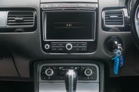 USED 2015 15 VOLKSWAGEN TOUAREG 3.0 TDI V6 BlueMotion Tech R-Line SUV 5dr Diesel Tiptronic 4WD Euro 6 (s/s) (262 ps) 