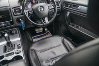 USED 2015 15 VOLKSWAGEN TOUAREG 3.0 TDI V6 BlueMotion Tech R-Line SUV 5dr Diesel Tiptronic 4WD Euro 6 (s/s) (262 ps) 