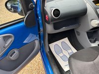 USED 2011 61 PEUGEOT 107 1.0 12V Urban Euro 5 5dr Â£20 TAX+MOT MAY 2027+LADY OWNR