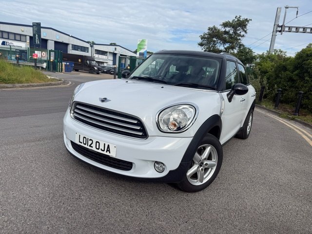 View our MINI Countryman 1.6 Cooper SUV 5dr Petrol Auto Euro 5 (122 ps)