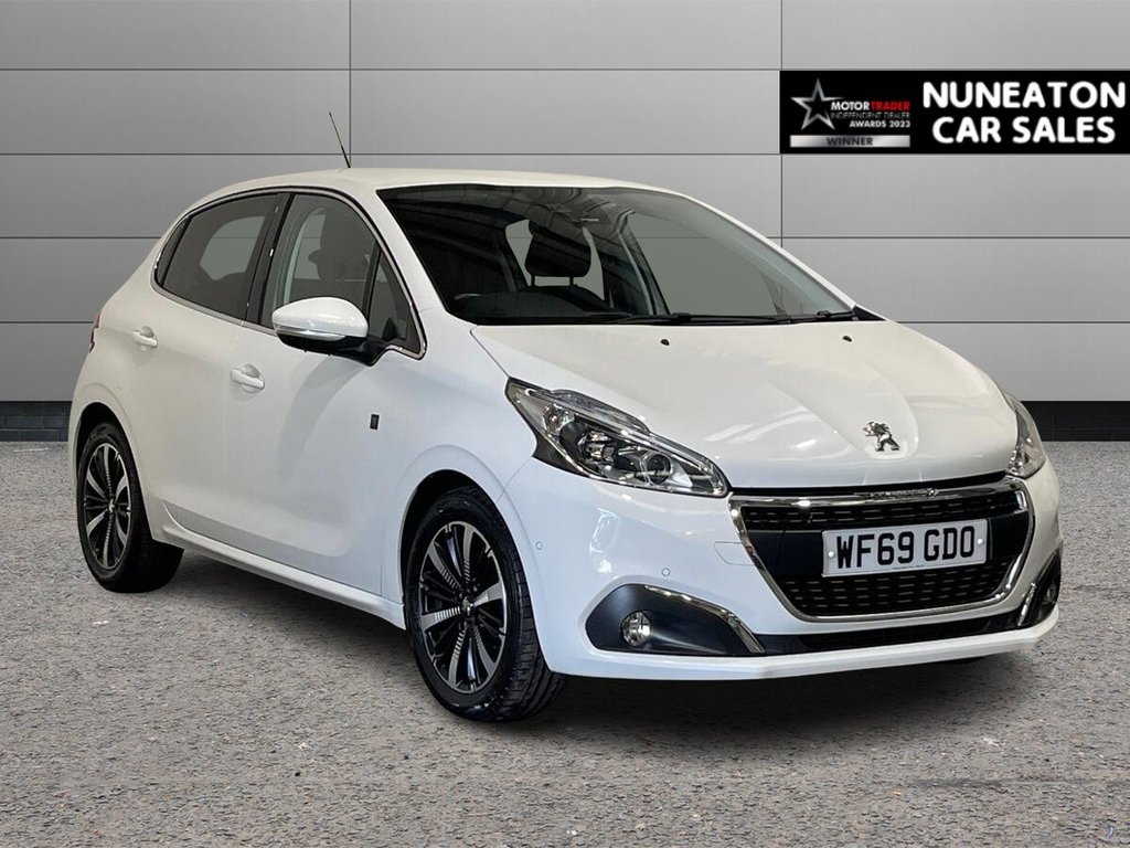 USED 2019 69 PEUGEOT 208 1.2 PureTech Tech Edition Hatchback 5dr Petrol Manual Euro 6 (s/s) (82 ps) Reverse Camera