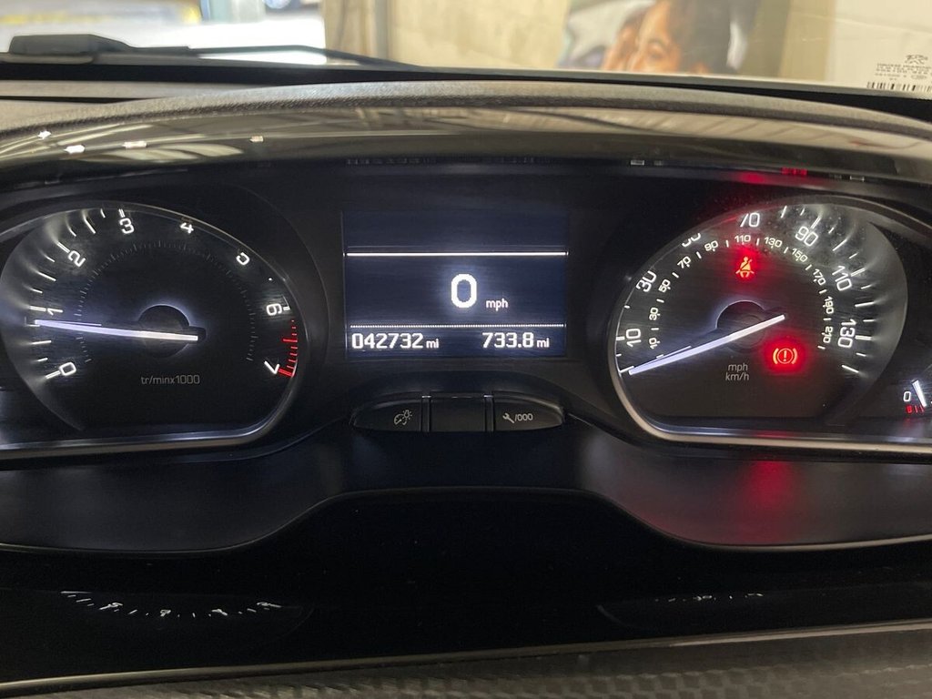 USED 2019 69 PEUGEOT 208 1.2 PureTech Tech Edition Hatchback 5dr Petrol Manual Euro 6 (s/s) (82 ps) Reverse Camera