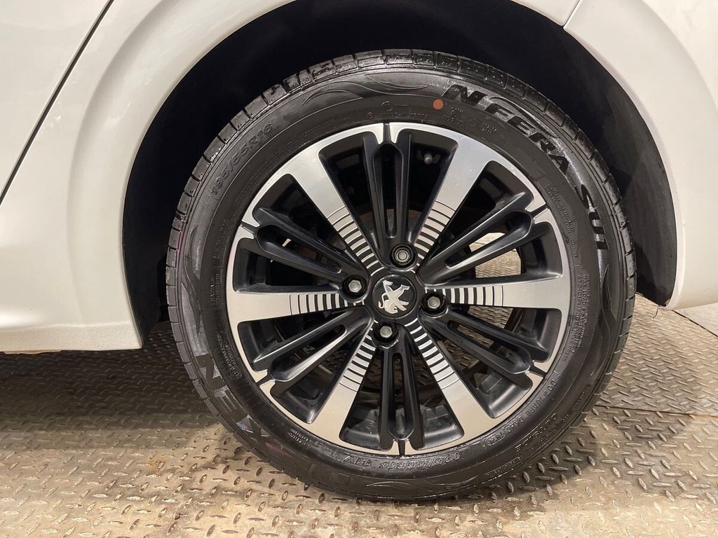 USED 2019 69 PEUGEOT 208 1.2 PureTech Tech Edition Hatchback 5dr Petrol Manual Euro 6 (s/s) (82 ps) Reverse Camera