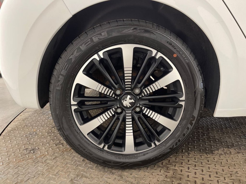 USED 2019 69 PEUGEOT 208 1.2 PureTech Tech Edition Hatchback 5dr Petrol Manual Euro 6 (s/s) (82 ps) Reverse Camera