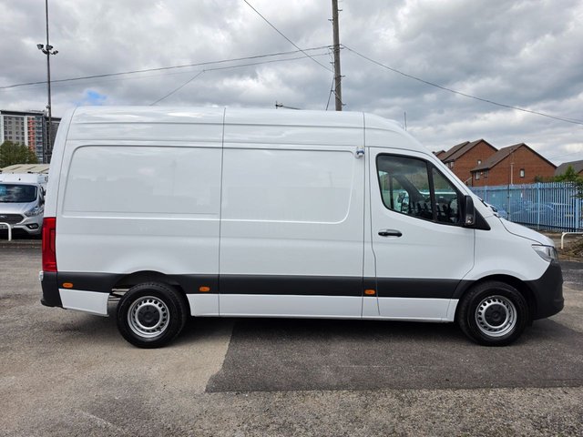 View our MERCEDES-BENZ SPRINTER