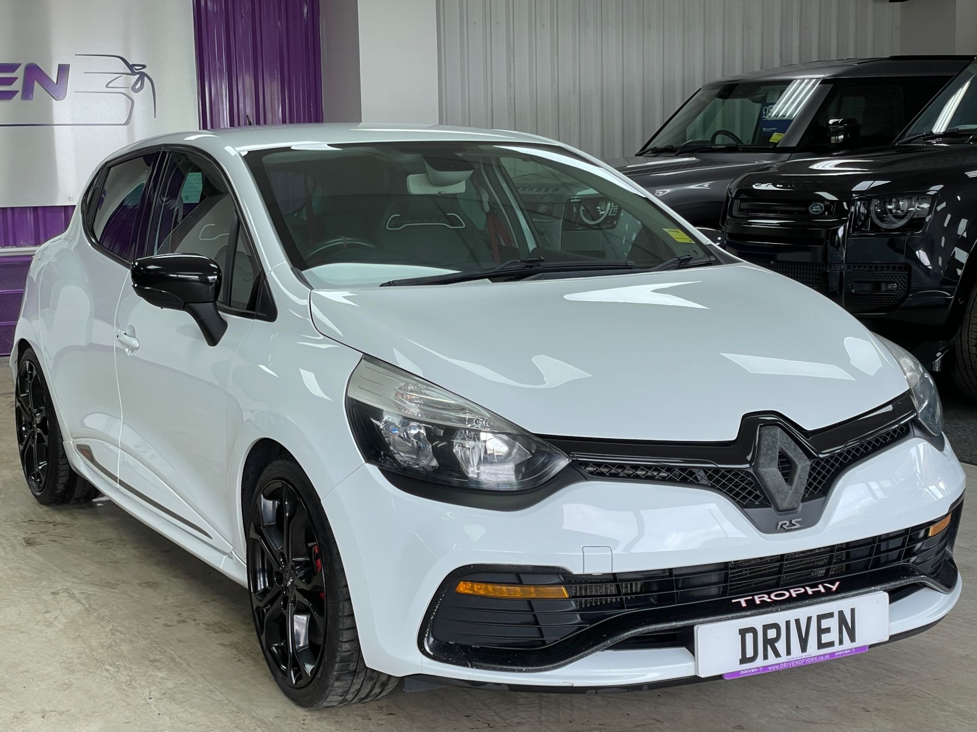 USED 2015 65 RENAULT CLIO 1.6 TCe Renaultsport Nav Trophy Hatchback 5dr Petrol Auto Euro 6 (s/s) (220 ps) 