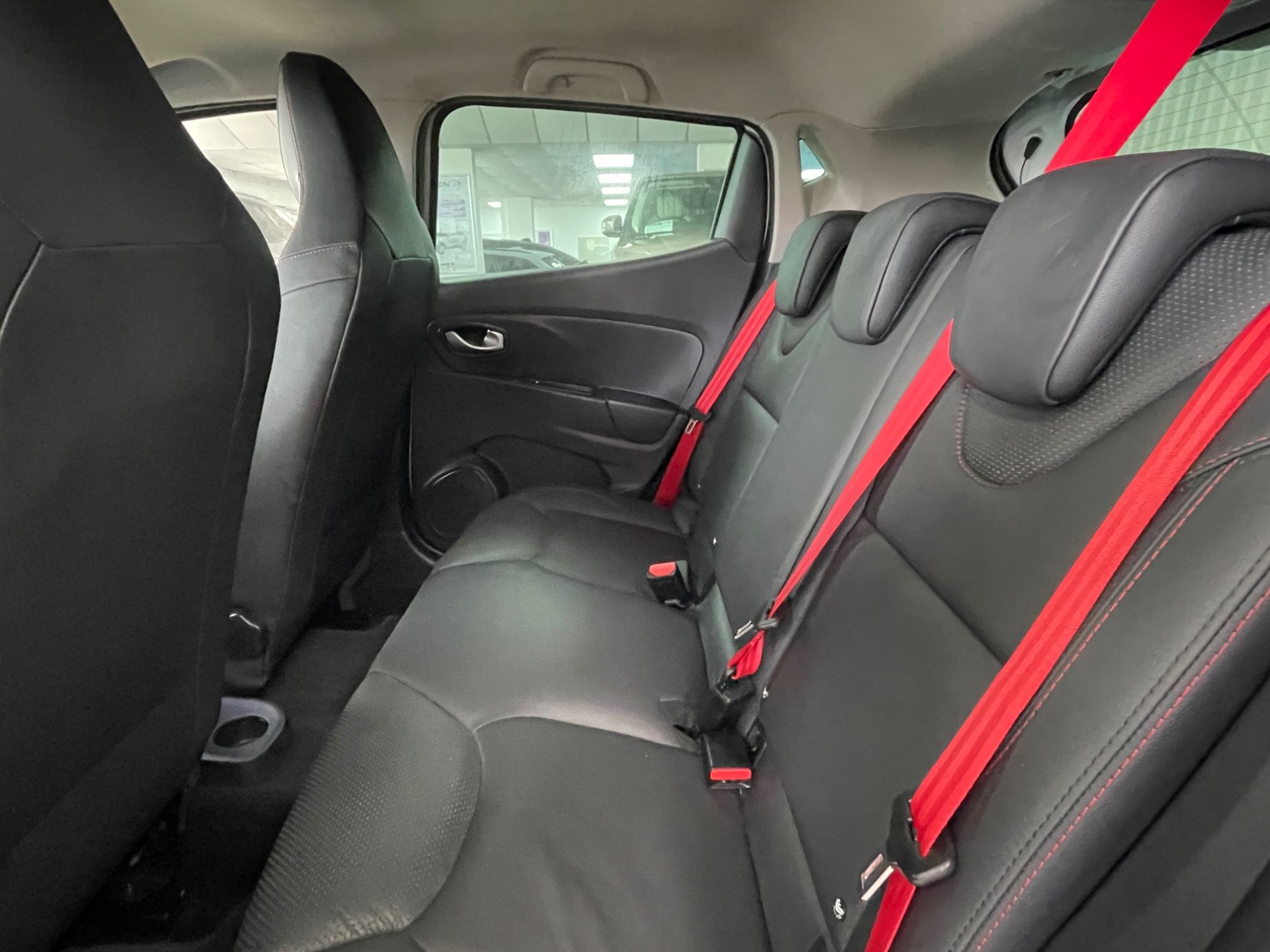 USED 2015 65 RENAULT CLIO 1.6 TCe Renaultsport Nav Trophy Hatchback 5dr Petrol Auto Euro 6 (s/s) (220 ps) 