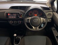 USED 2012 61 TOYOTA YARIS 1.33 Dual VVT-i TR Hatchback 5dr Petrol Manual Euro 5 (101 ps) NEW MOT - SERVICE RECORDS - PARKING CAMERA - BLUETOOTH