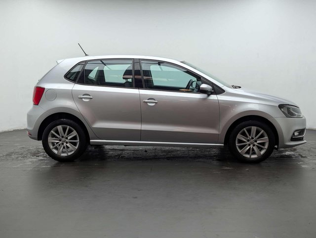 USED 2015 15 VOLKSWAGEN POLO 1.2 Polo SE TSi 5dr CLICK+COLLECT / HOME DELIVERY